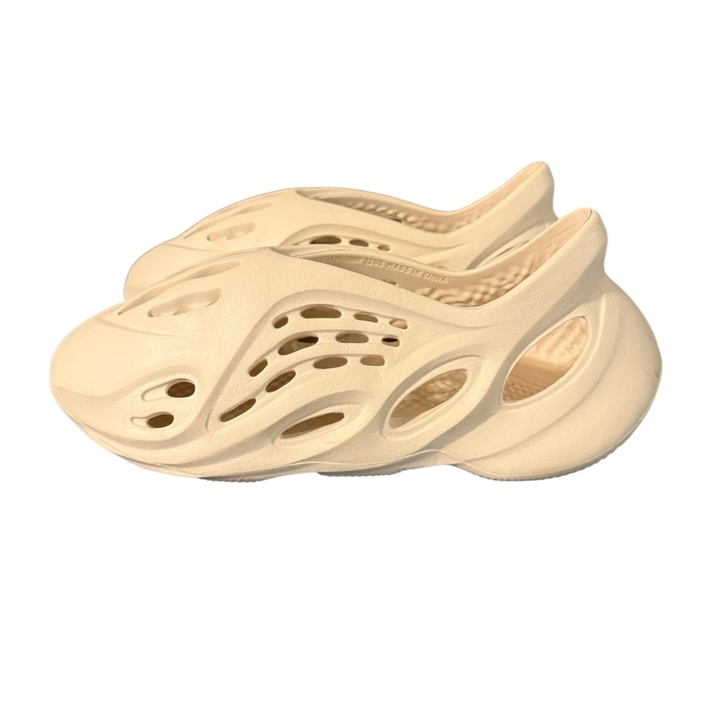 Men’s Adidas Yeezy foam runner size 12 - Picture 5 of 9